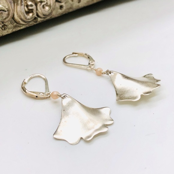 Vintage Silver Ginkgo Leaf Earrings - Picture 5 of 5